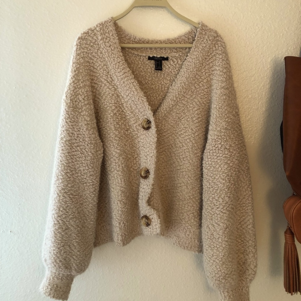 Oversized cardigan with large buttons